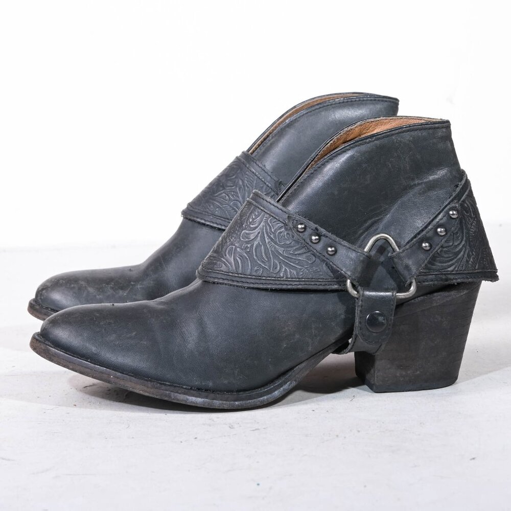 Matisse Danny Distressed Leather Western Shootie - 7 - Picture 3 of 7